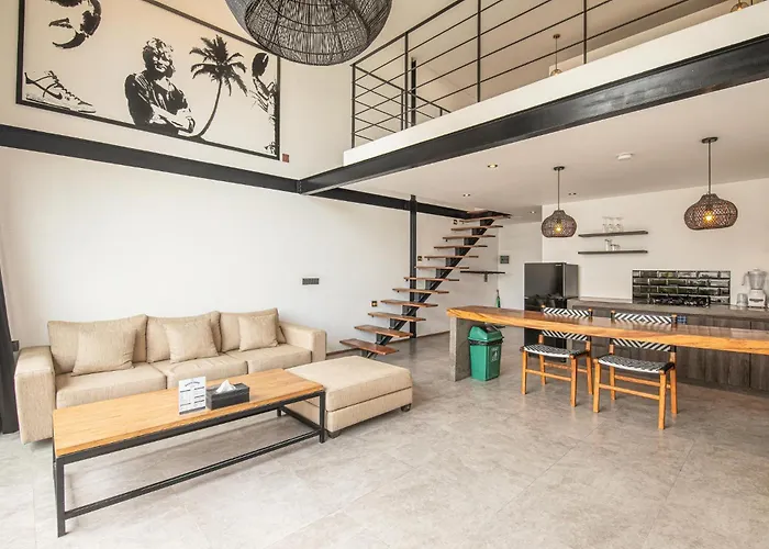 Expansive Loft 200m From ホテル チャングー