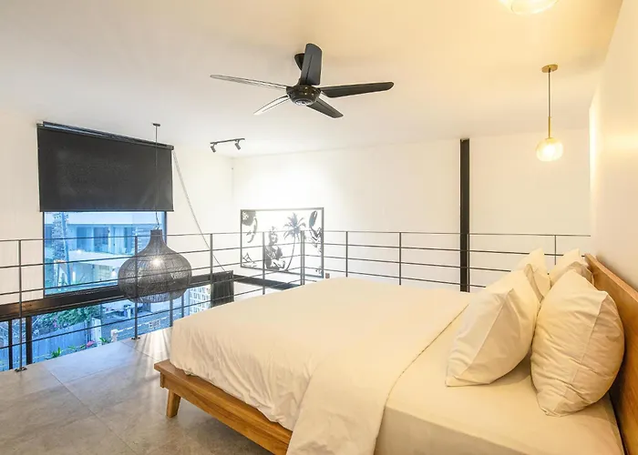 ホテル Expansive Loft 200m From