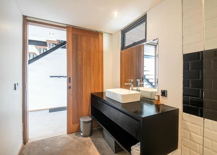 ホテル Expansive Loft 200m From *